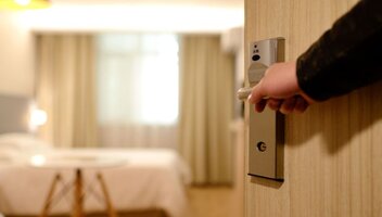 Jak otworzyć hotel?