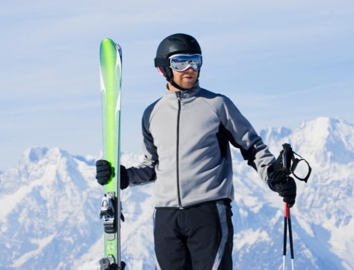 Co warto zabrać na narty? Sprawdź, czy wszystko masz!