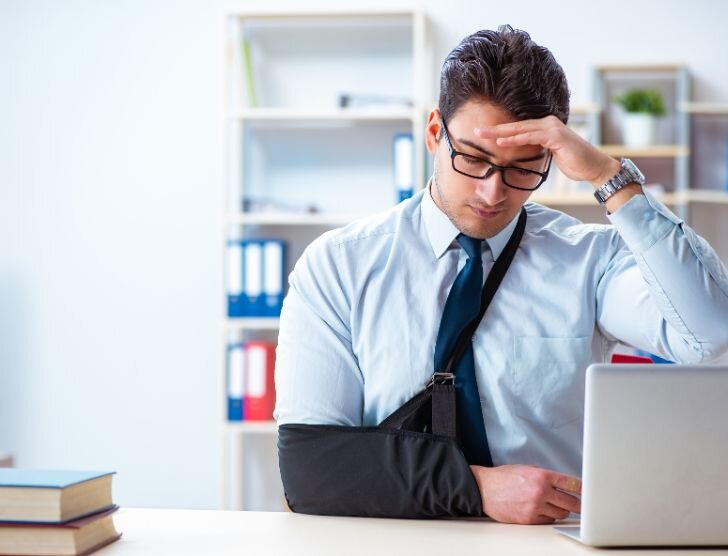 Jak starać się o odszkodowanie za złamanie?