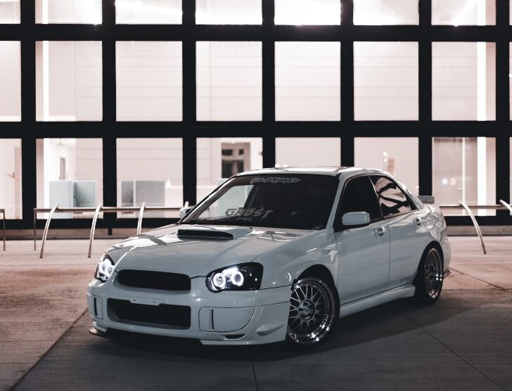 Jak obniżyć zawieszenie w aucie?