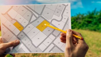 Hektar – ile to arów, a ile metrów? Jak przeliczać powierzchnię działki?