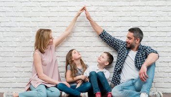 Ile wynosi zasiłek rodzinny i komu się należy?