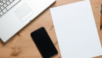 Wielokanałowość, która sprzedaje – przewaga agenta ubezpieczeniowego