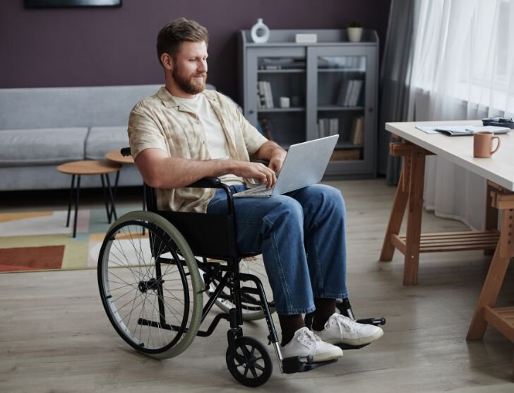 Zasiłek uzupełniający dla niepełnosprawnych – kiedy złożyć wniosek?