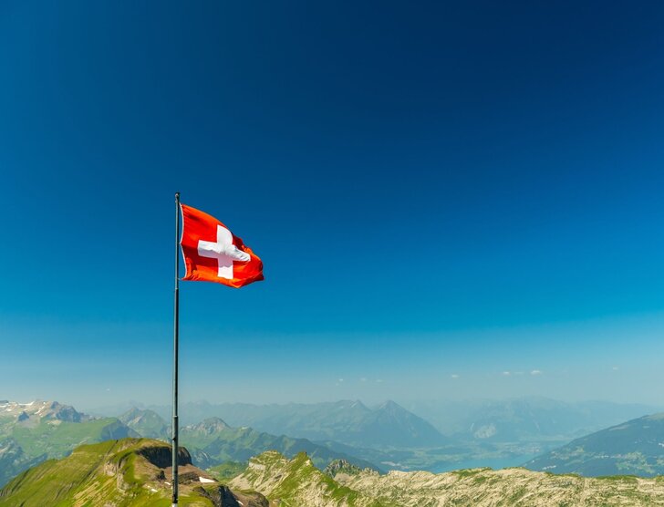 Winieta do Szwajcarii – ile kosztuje, jak ją kupić i kiedy jest potrzebna?