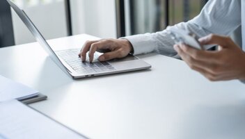 Jak zmienia się rynek ubezpieczeń zdrowotnych i życiowych?