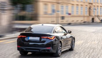 Sedan – charakterystyka nadwozia i popularne modele aut