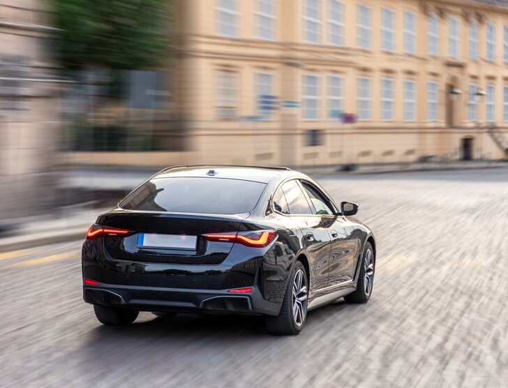 Sedan – charakterystyka nadwozia i popularne modele aut