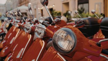 Jakie uprawnienia daje prawo jazdy kategorii AM?