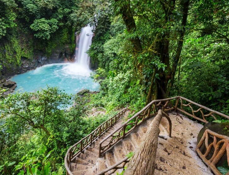 Ubezpieczenie turystyczne do Kostaryki – ile kosztuje i czy warto je wykupić?