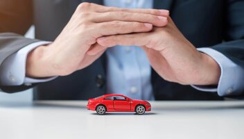 Automatyczne przedłużenie OC – czy polisa OC przedłuża się automatycznie?