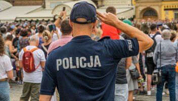 Ubezpieczenie dla policji, żołnierzy i innych służb mundurowych – co musisz wiedzieć?
